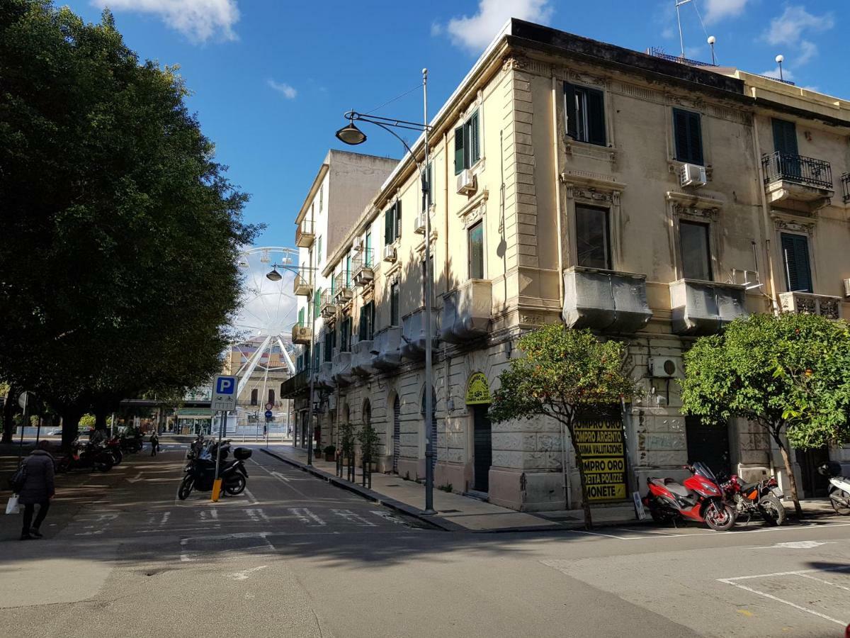 Le Stanze Di Piazza Cairoli Hotel Messina Exterior photo